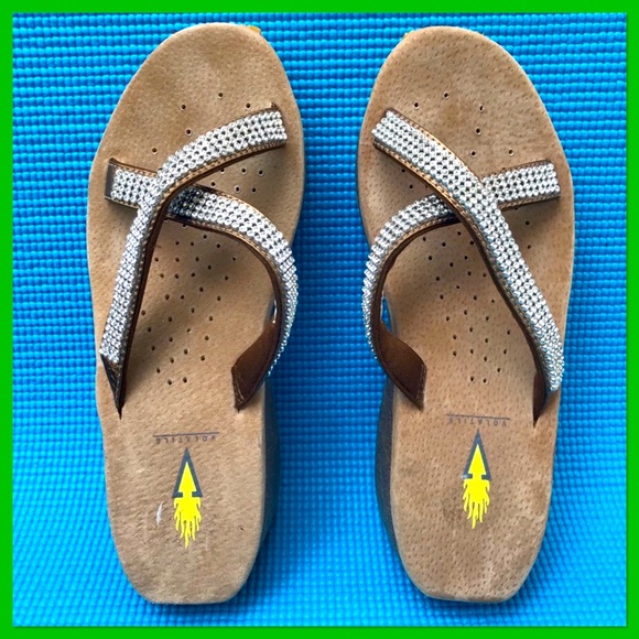 🔥EUC🔥Volatile Bronze & Rhinestone Strap Sandals - Picture 5 of 10